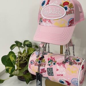 🩷NWT SET Von Dutch PINK JAX ALL OVER Barrel Bag & Hat Set - Matching Hat and Bag